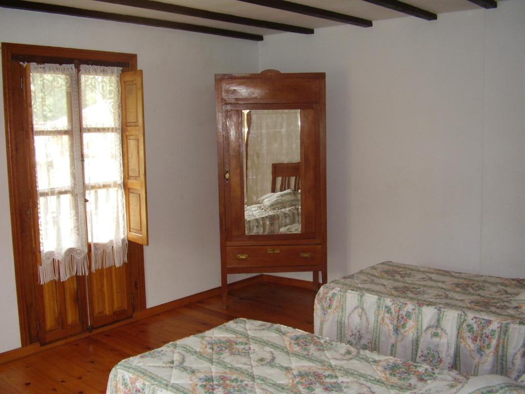 Viviendas Rurales Traldega Turieno Стая снимка