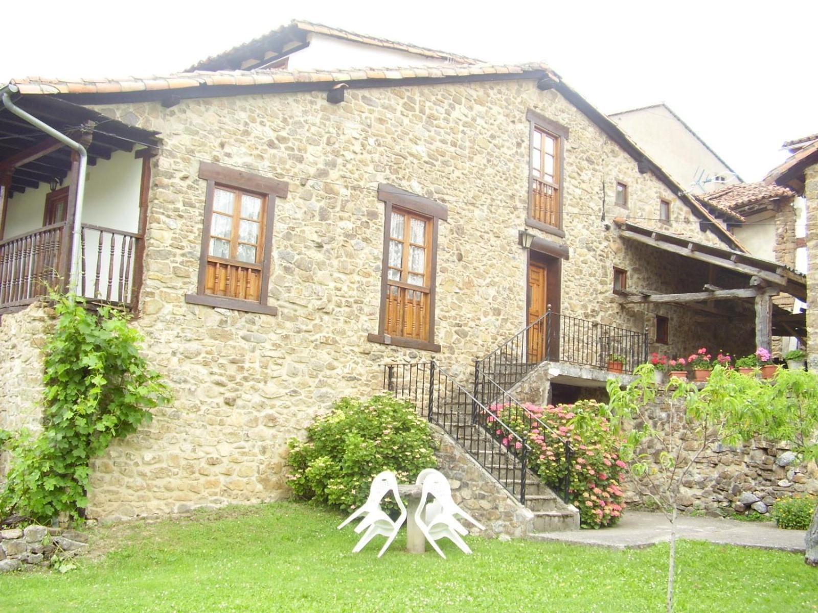 Viviendas Rurales Traldega Turieno Екстериор снимка